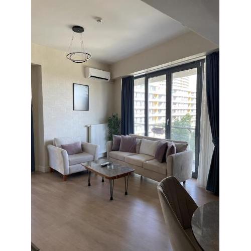 Brand-New 3-Bedroom Apartment with Terrace near Mall of Istanbul - Batisehir 36