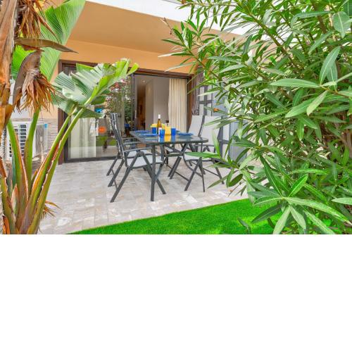 Brand new apartment in Park Albatros with pool view