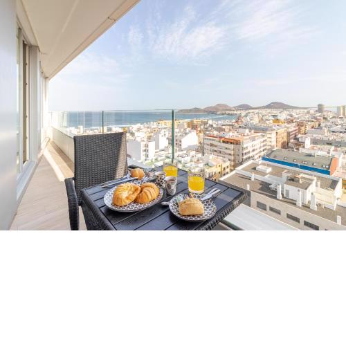 Brand New Apartment with Ocean & Volcano Views