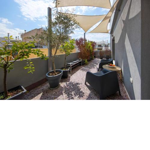 Brand New Loft walking distance to Acropolis