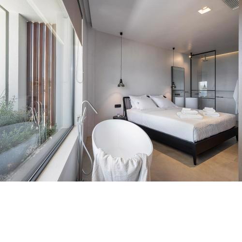 Brand new Luxury Seannamon Suites, amazing seaview