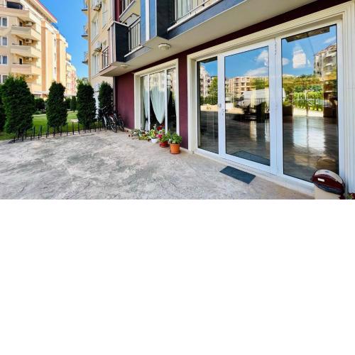 Bratanov Vip Vision Apartment
