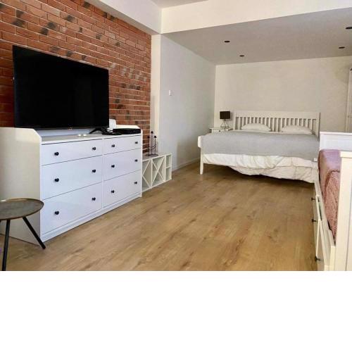 BRICK Apartment