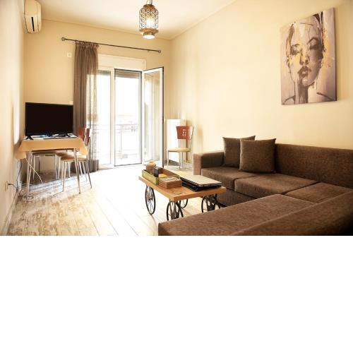 Bright 2 bedroom apartment in Exarchia