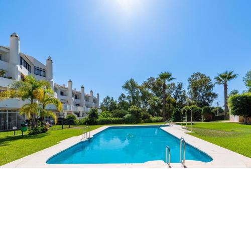 Bright 2 bedroom apartment with garden views - Jardines de Calahonda V