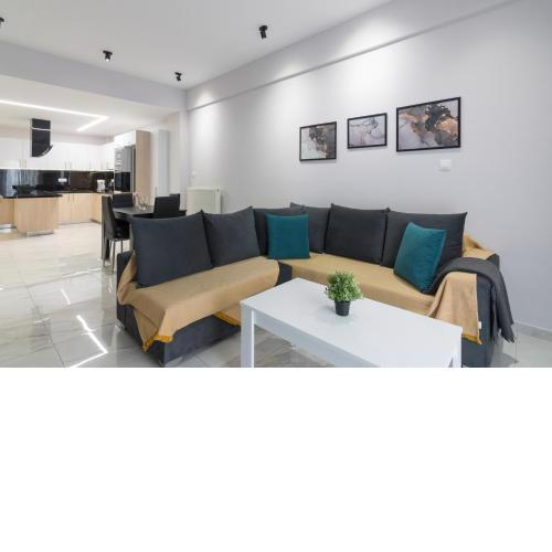 Bright and Modern 2 bedroom Apartment