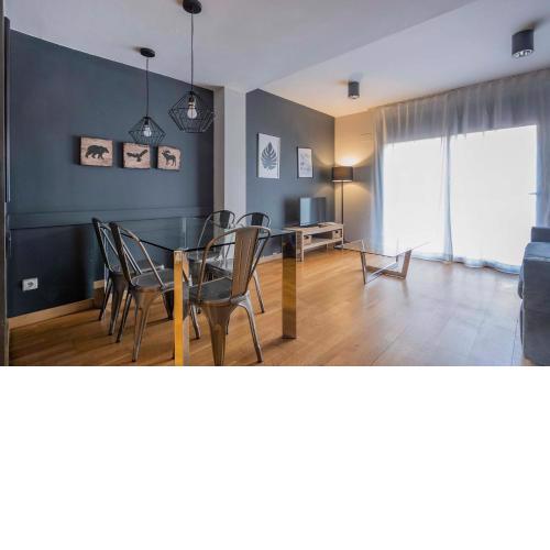 Bright and modern Duplex with terrace in Eixample district P2