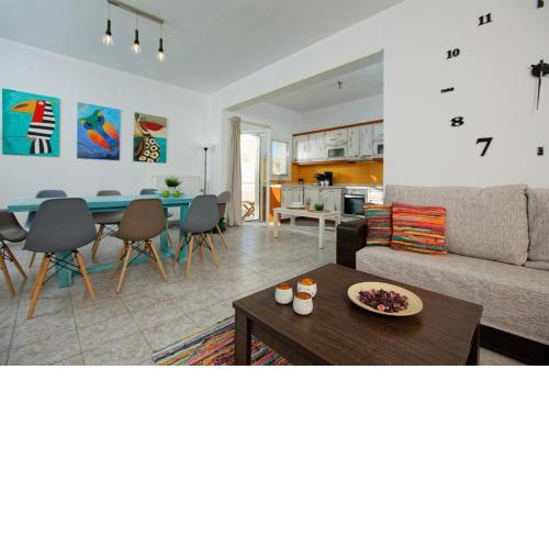 Bright and stylish 3 bedroom apartment