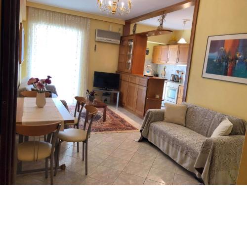 Bright apartment in Nea Palatia • Oropos