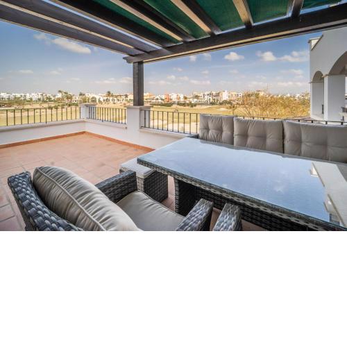Bright Apartment with Large Terrace - MO4223LT