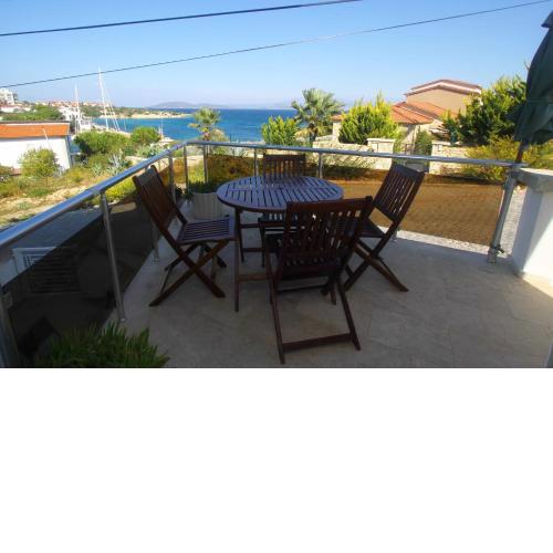 Bright Apartment with Sea View near Sea in Dalyan, Cesme