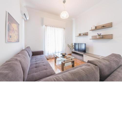 Bright apt in the heart of Athens