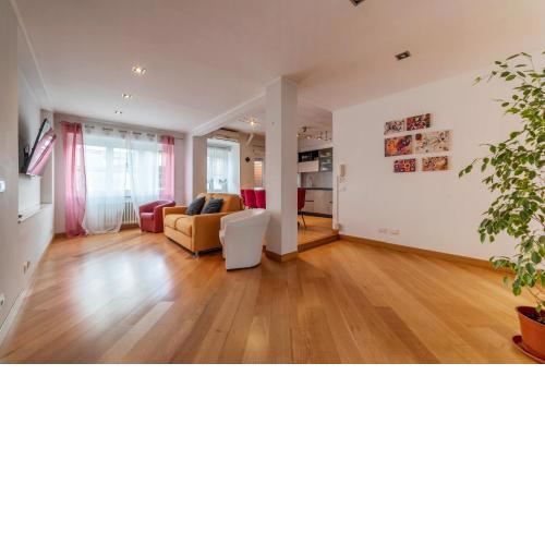 Bright Flat near Vatican
