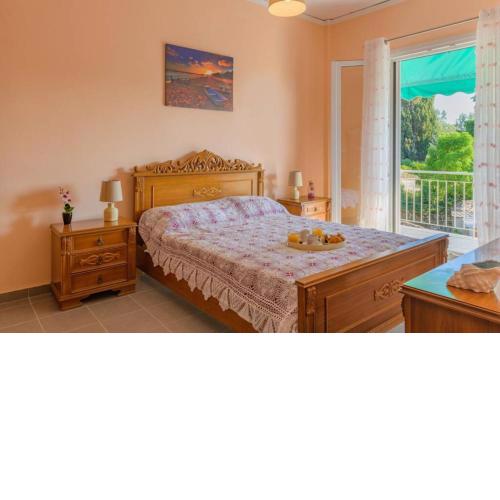 Bright Newly Renovated Apt Near Beach & Center+AC