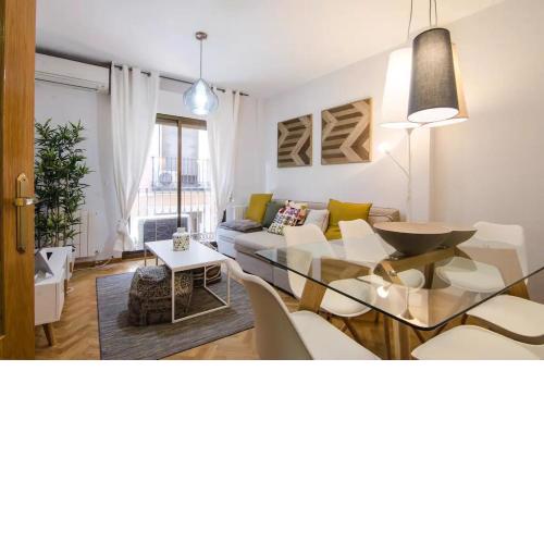 Bright & Spacious- City Center- 2Rooms-2Bathrooms