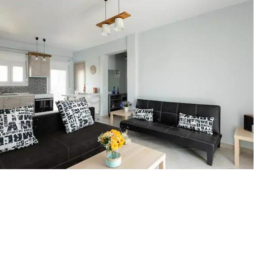 Bright Spacious Two-Bedroom Apartment