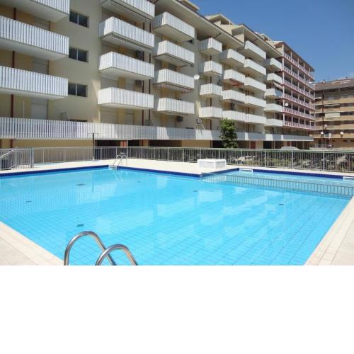 Bright Studio For 4 People With Swimming Pool