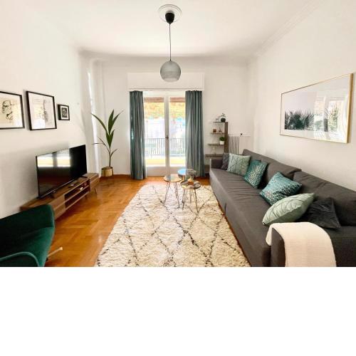Bright & Stylish Apartment in the Heart of Athens!
