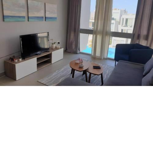 Brilliant 1 bedroom with a full roof in Gouna