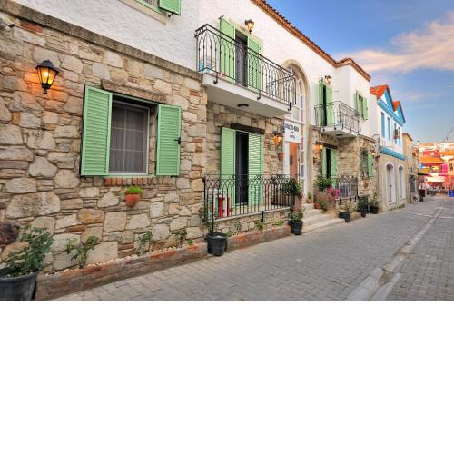 Brothers Çeşme Boutique Hotel