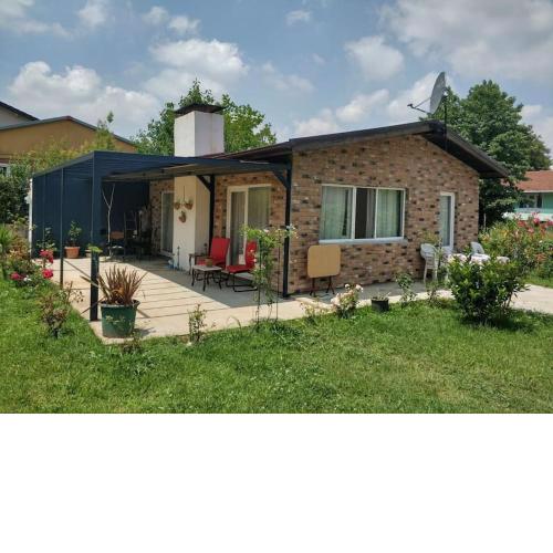 Bu tatil bir yeşil evde