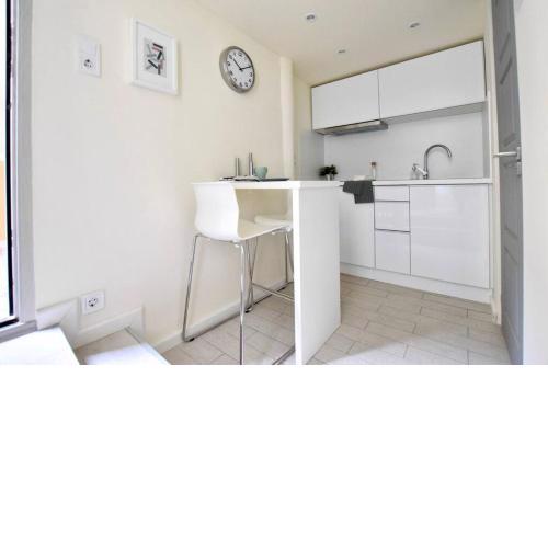 Budget Apartment by Hi5- Mini Studio
