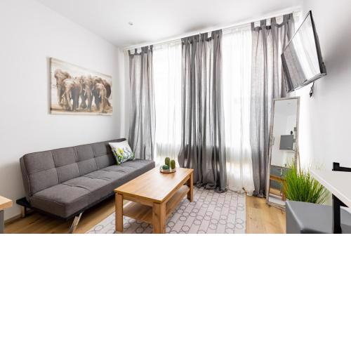 Budget Rooms West with Shared Kitchen