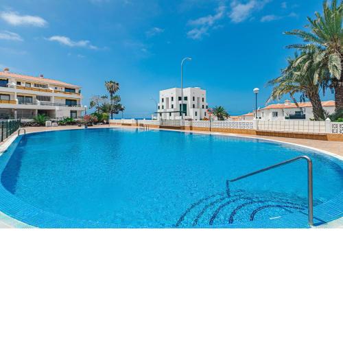 BuenaVista Sunflower Apartment in Playa La Arena