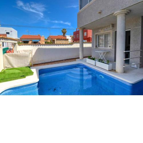 Bungalow Con Piscina Privada a 10 Min Playa