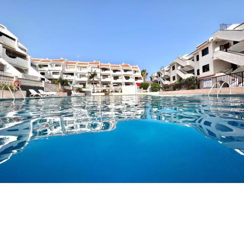 Bungalow con vistas a la piscina, a 300m del Mar en Tenerife Sur
