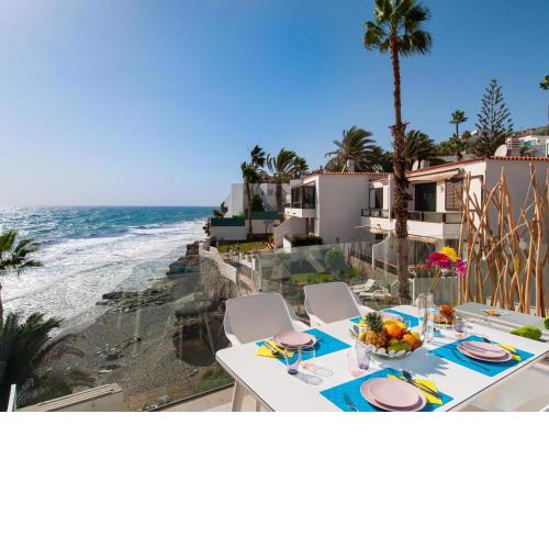 Bungalow Playa del Aguila II over the sea