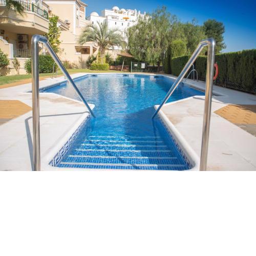 Burriana Garden pool and parking - Centrall alquileres