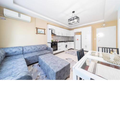 Business-Friendly Flat Close to Beach in Konyaalti