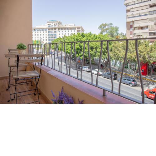 C102 - Huge and Stylish 5 Bedroom by the Center