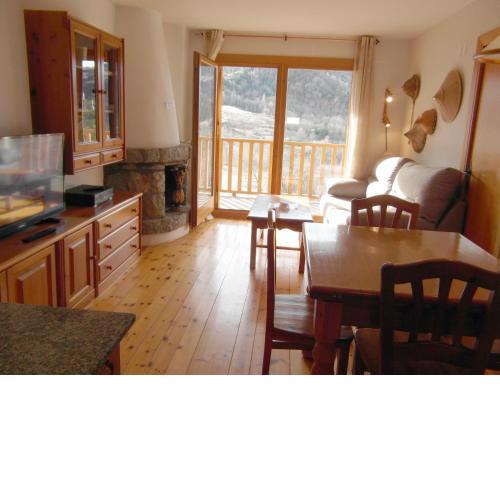 C21 - Edif. Pirineos - Villmor