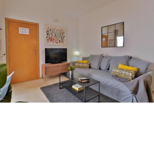 C41 - Modern & Comfy Flat City Center