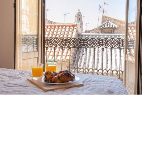 C61 - Brand New One Bedroom Cathedral Views