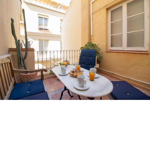 C92 - Rustic Two Bedrooms Apartment with Terrace