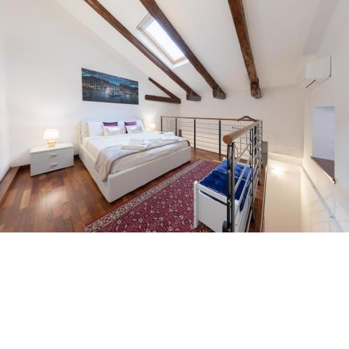 Ca' del Pozzo Loft Apartment