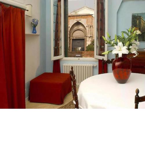 Cà Tornielli apartment