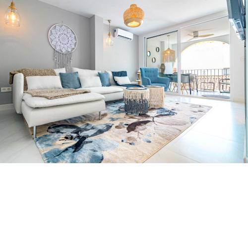 CA44- Modern flat in old town , 100 m to beach