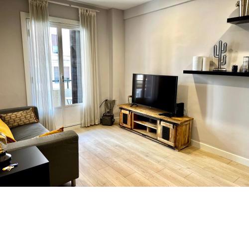 CABERNET SAUVIGNON APARTMENT. SURF BEACH