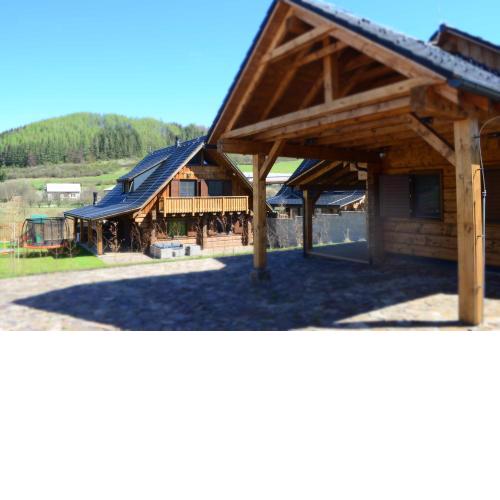 Cabin House Čičmany- Relaxačné zariadenie s ubytovaním