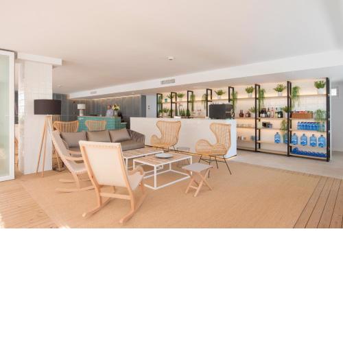 Cabot Hobby Club Apartments