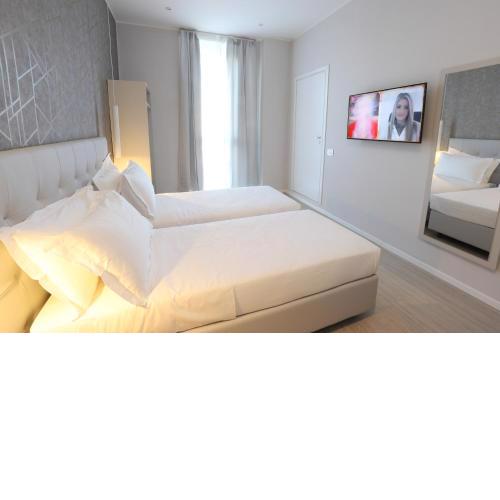 Cadorna Luxury Hotel