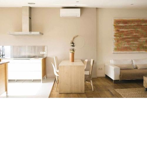 Cal Ouaire House