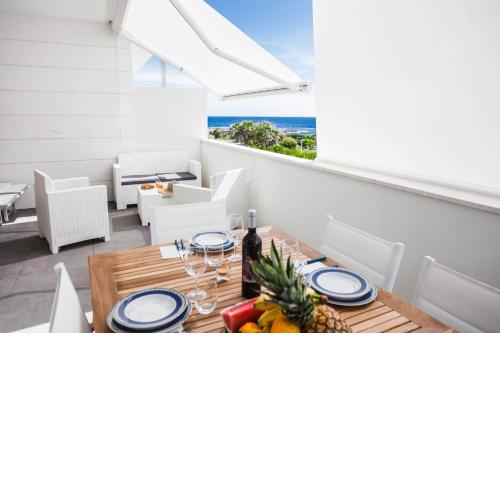 Calabona's promenade apartment