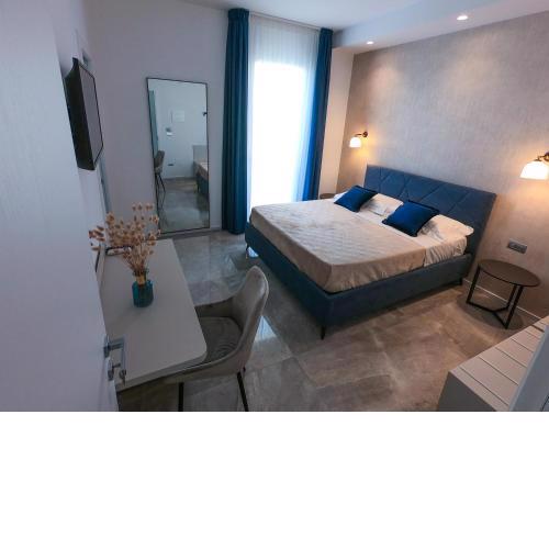 Calaluna Rooms