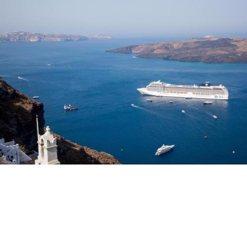 Caldera Edge View Suites