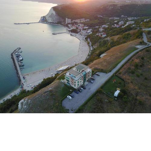 Calithea Complex